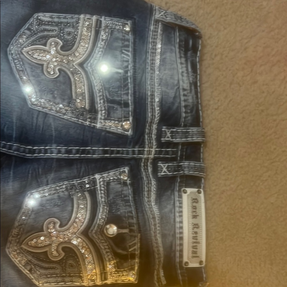 26 Rock Revival skinny